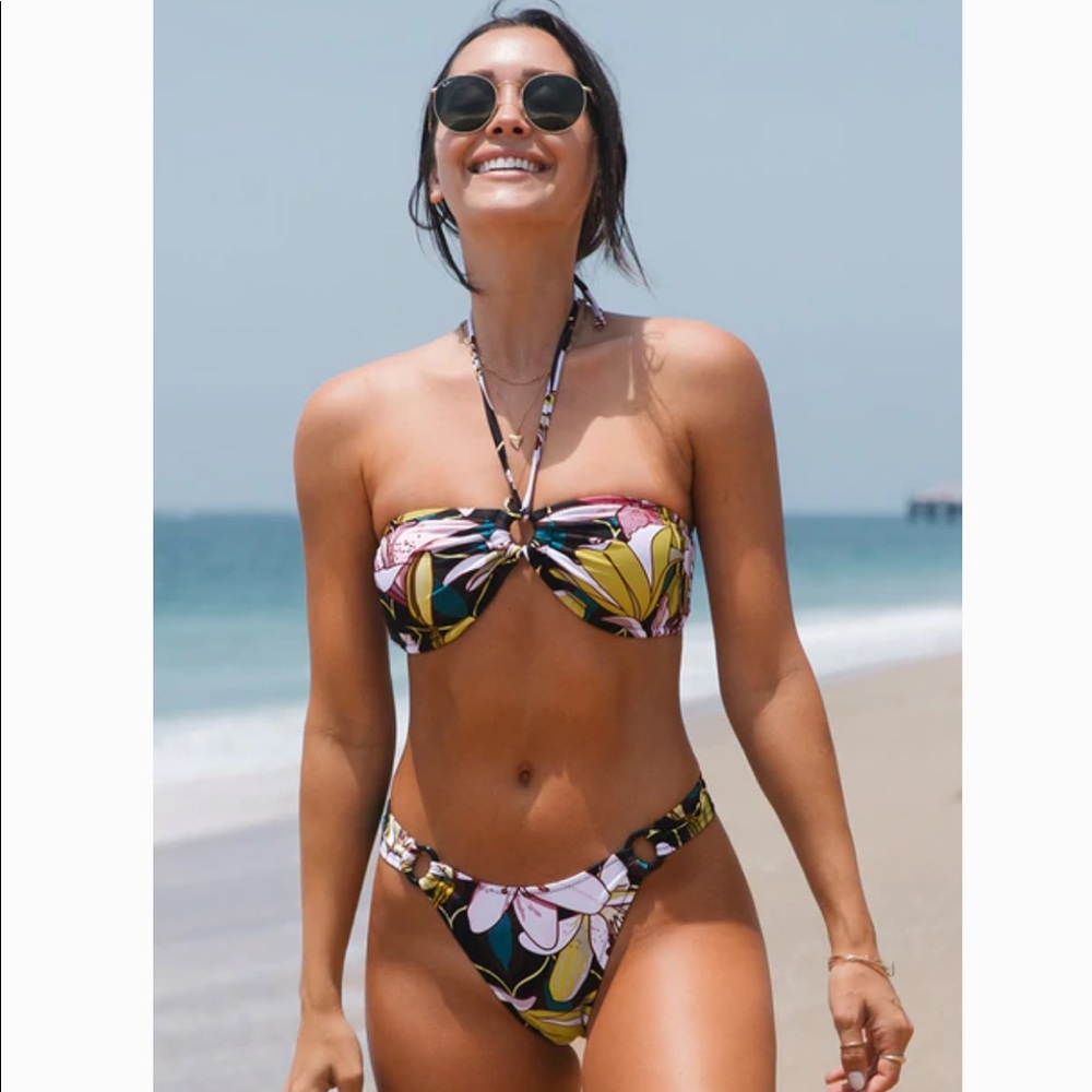NWT Cupshe Jazmine Floral O-ring Halter Bikini Swim Set
